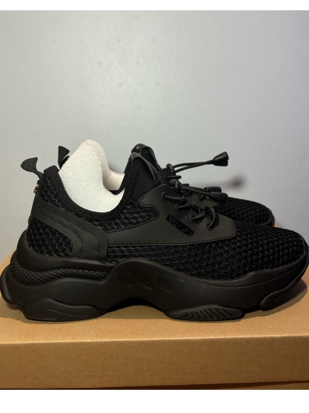 Black Sneakers - Steve Madden